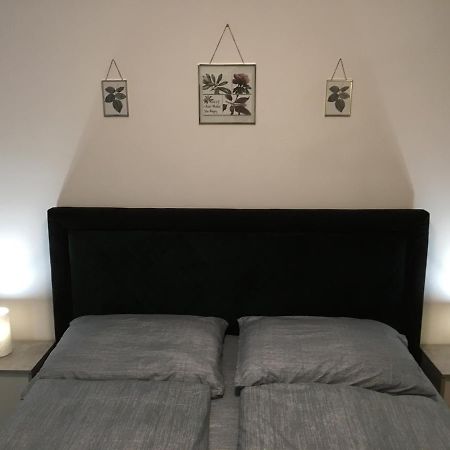 Queen Apartman Дебрецен Экстерьер фото