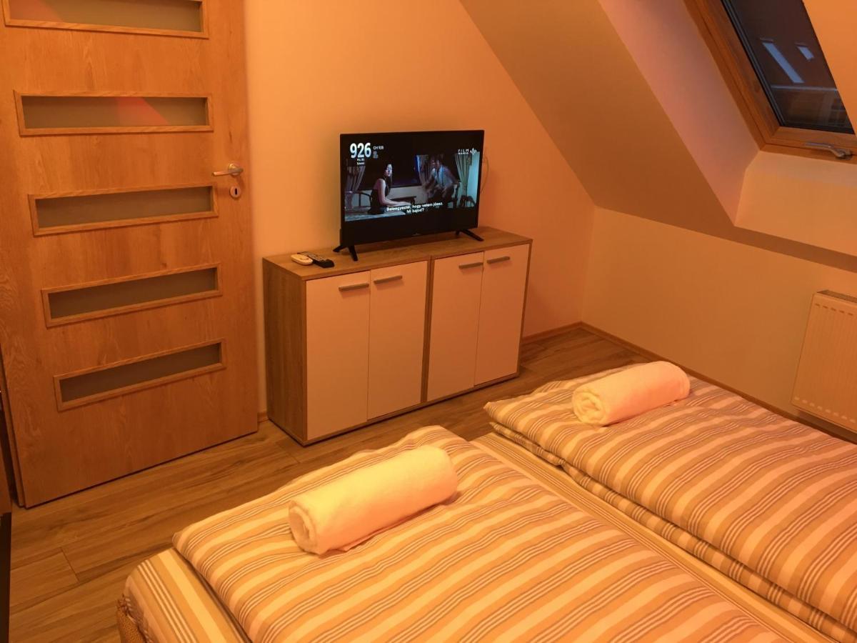 Queen Apartman Дебрецен Экстерьер фото